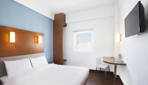 Smart Queen Room
