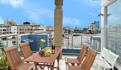 Penthouse Suite with Pagoda View
