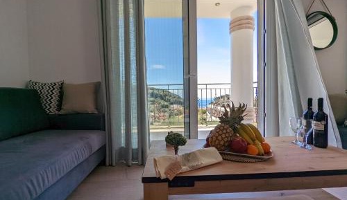 Apartment with Sea View
