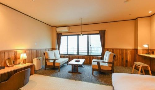 Superior Room with Tatami Area and Shower - Non-Smoking
