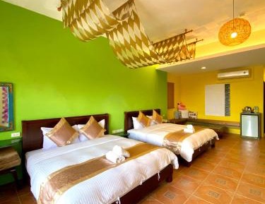 Deluxe Twin Room with Sea View