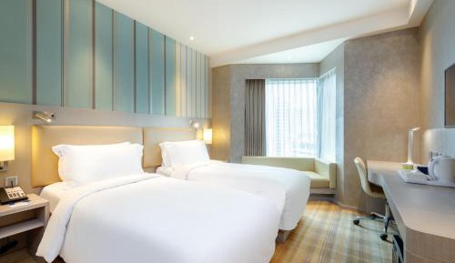 Standard Twin Room - High Floor