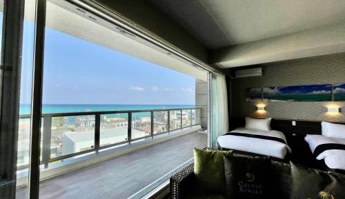 Deluxe Suite with Sea View