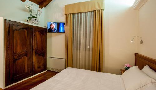 Large Single Room