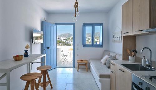 Apartment with Mountain View