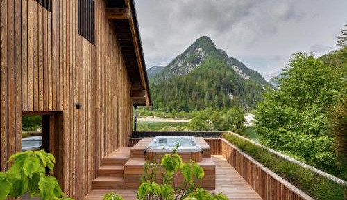 Suite with Hot Tub