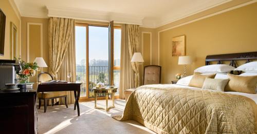 Deluxe King or Twin Room