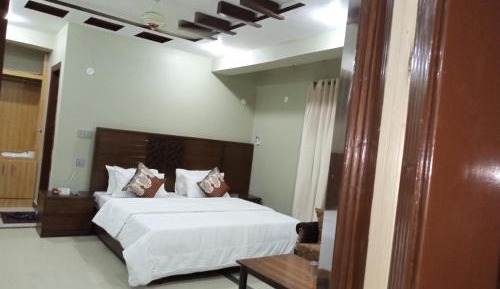 Single Room with Mountain View