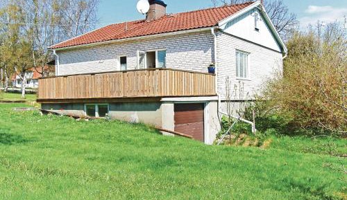 One-Bedroom Holiday Home