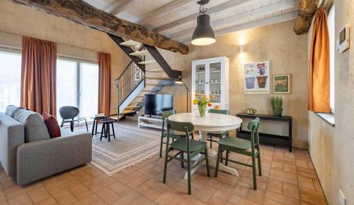 Apartment with Garden View