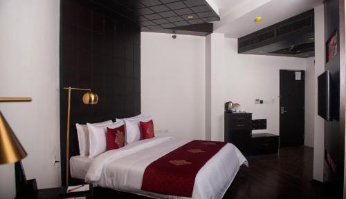 Deluxe King Room, No View