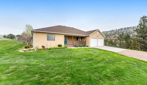 Four bedroom holiday home 