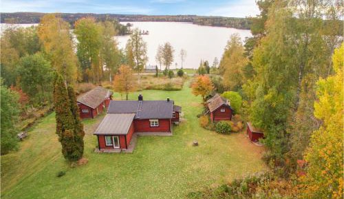 Three-Bedroom Vacation Home 