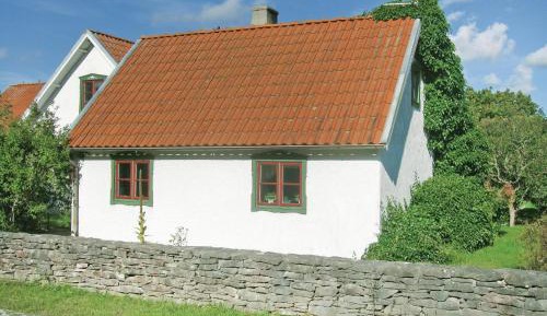 Two-Bedroom Holiday Home
