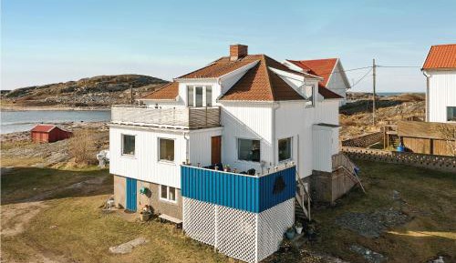 Four-Bedroom Apartment