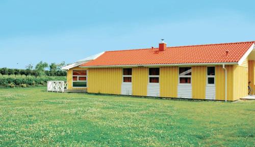 Five-Bedroom Holiday Home