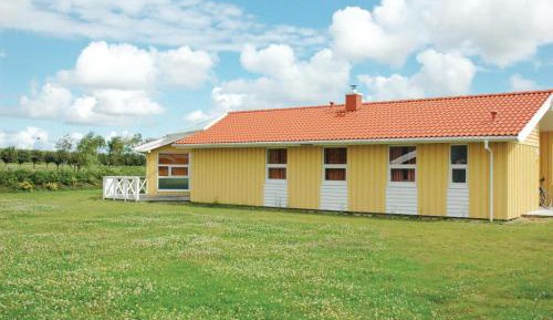 Five-Bedroom Holiday Home