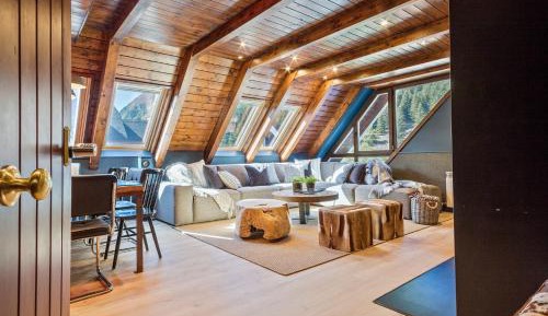 Five-Bedroom Apartment