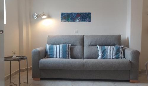 Apartment with Garden View