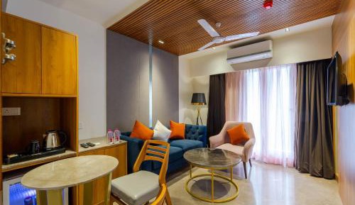 Superior King Suite