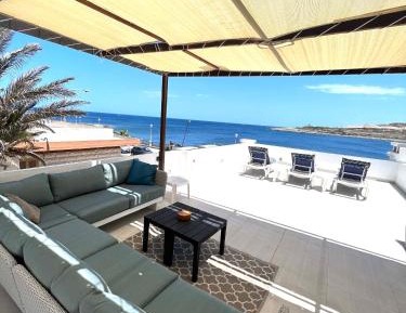 Villa - Beach Front