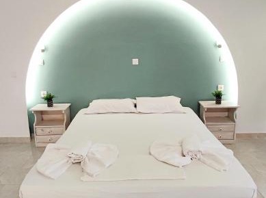 Deluxe Suite with Sea View