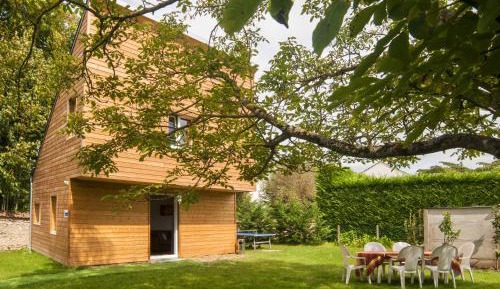 Cottage (5 Adults)