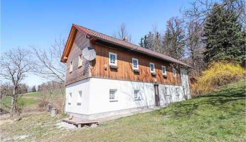 Four-Bedroom Holiday Home