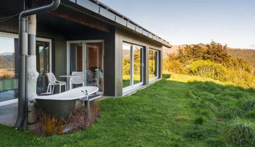 Holiday Home - Kiwi Greenie