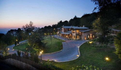 Junior Suite with Mountain View