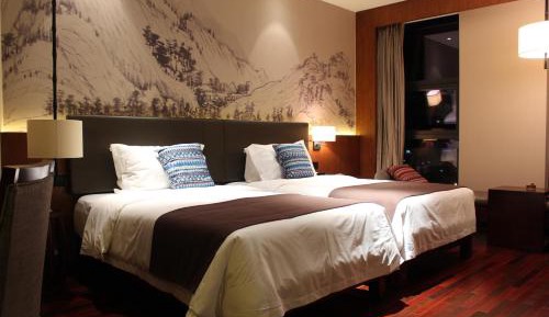 Twin Room with City View