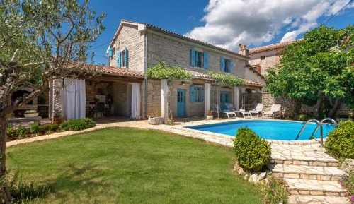 Two-Bedroom Villa with Terrace