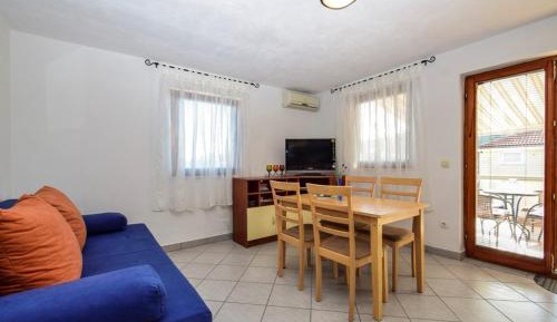 One-Bedroom Apartment with Terrace