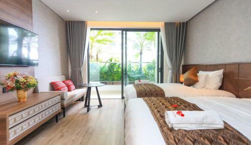 Triple Room with Balcony