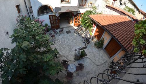 Apartment - Split Level