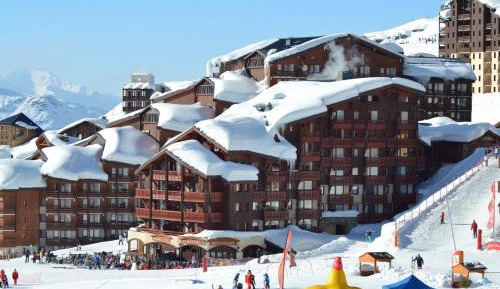 Apartment with Mountain View