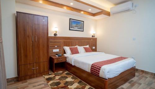 Deluxe Double or Twin Room