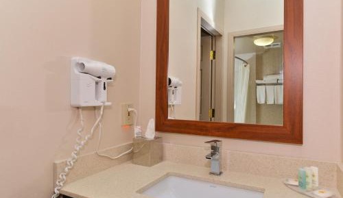 King Room with Spa Bath