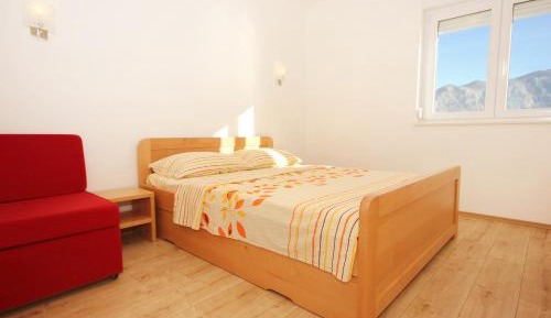 One-Bedroom Apartment with Balcony and Sea View