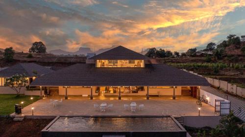 Deluxe Villa