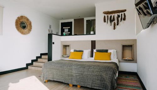 Double or Twin Room with Lake View