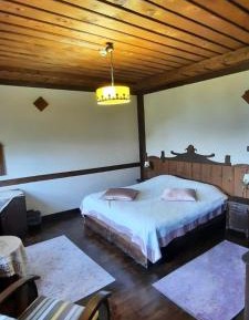 Deluxe Double Room with Side Sea View