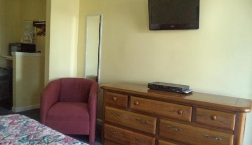 King Room with Sofa Bed