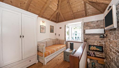 One-Bedroom Holiday Home