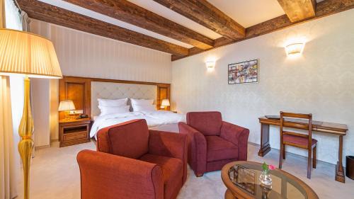 Superior King Room
