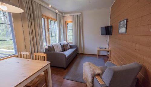 One-Bedroom Cottage with Sauna