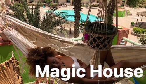 Apartment with Pool View 