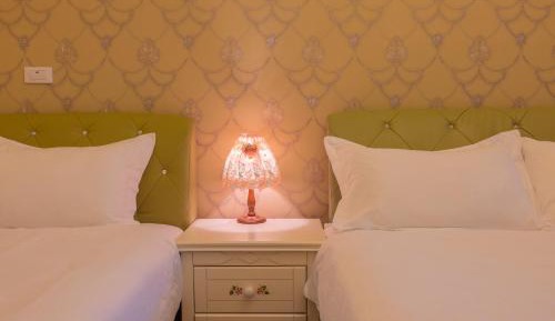 Standard Double Room with Shared Bathroom