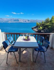 One-Bedroom Apartment with Sea View