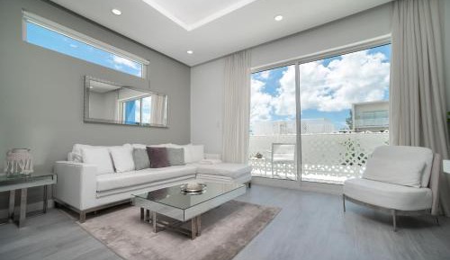 Apartment with Garden View